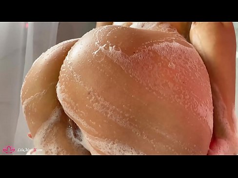 ❤️ Zeshkania masturbon pidhin me vibrator deri në orgazmë intensive në dush ️❌ Pornografi anale në sq.osagoassist.ru ❌️